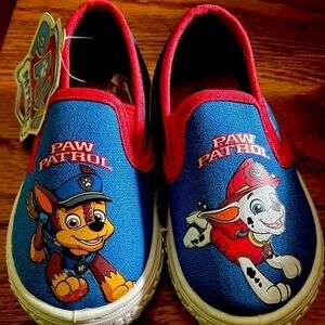 NWT NICKELODEON Paw Patrol small child slip on shoes! Size infant/toddler 5